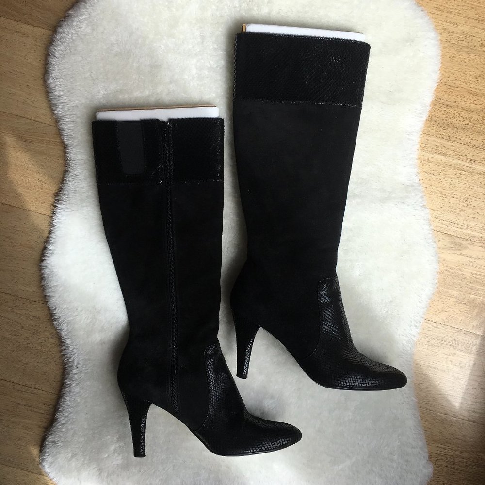 AK Anne Klein black suede boots